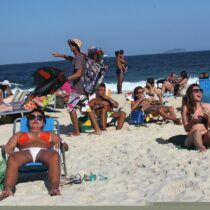 Rio: Handtuch, Strand und Berge