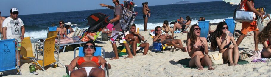 Rio: Handtuch, Strand und Berge